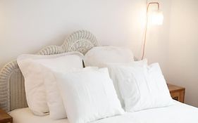 Stunning Designer 2 Bed Apt In Glorious Gracia